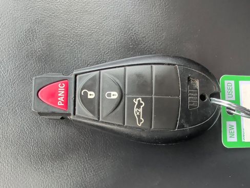 Used 2014 Dodge Challenger SXT RWD image 16