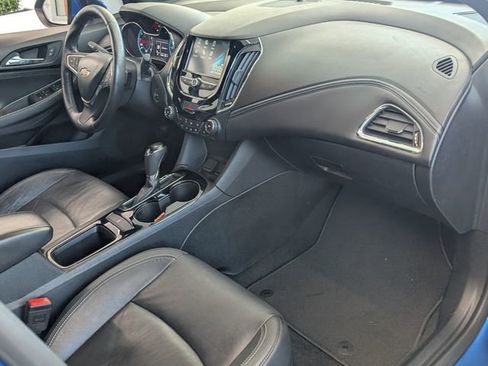 Certified 2017 Chevrolet Cruze Premier w/ RS Package image 22