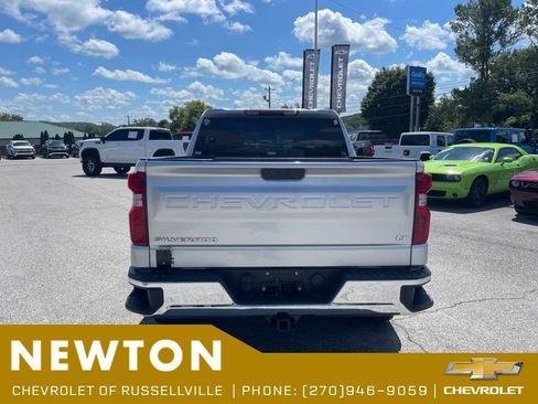 Used 2022 Chevrolet Silverado 1500 LT RWD image 9