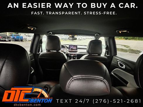 Used 2024 Jeep Compass Latitude AWD/4WD image 11
