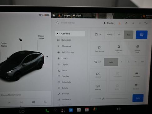 Used 2022 Tesla Model Y Performance AWD/4WD image 14
