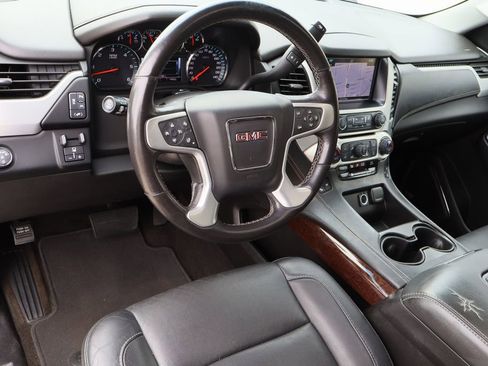 Used 2018 GMC Yukon XL SLT w/ Premium Edition RWD image 12