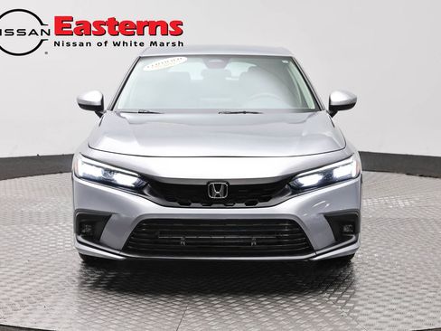 Used 2022 Honda Civic LX image 2