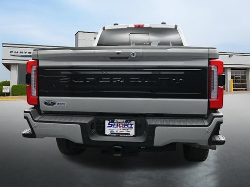 Used 2026 Ford F250 Platinum AWD/4WD image 4
