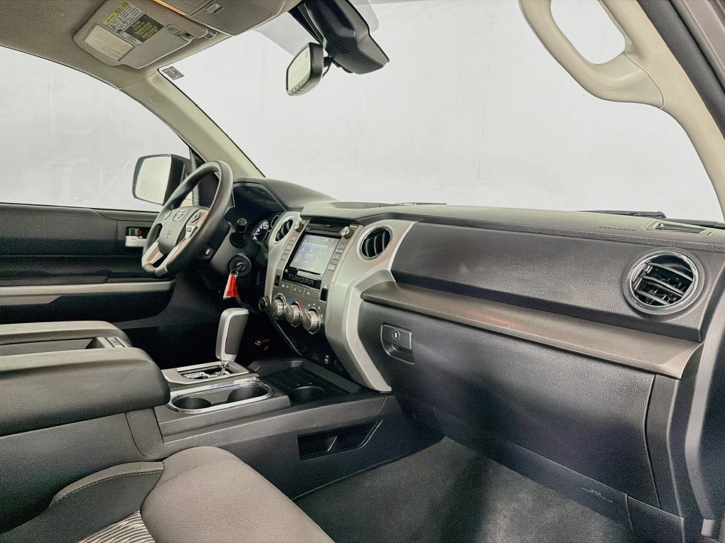 Used 2019 Toyota Tundra SR5 w/ SR5 Upgrade Package AWD/4WD image 29