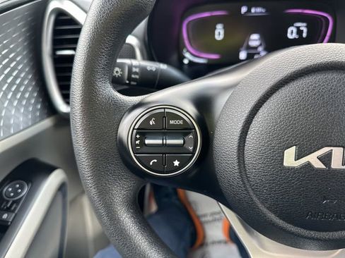 Used 2024 Kia Soul LX w/ Option Group 015 FWD image 19