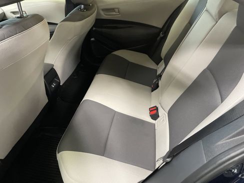 Used 2025 Toyota Corolla LE FWD image 32
