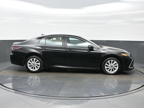 Used 2024 Toyota Camry LE FWD image 7