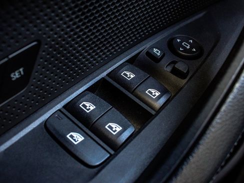 Used 2024 BMW i4 xDrive40i image 10