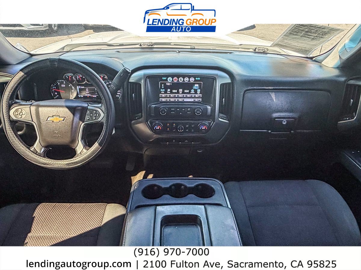 Used 2018 Chevrolet Silverado 1500 LT w/ LT Eassist Package RWD image 11