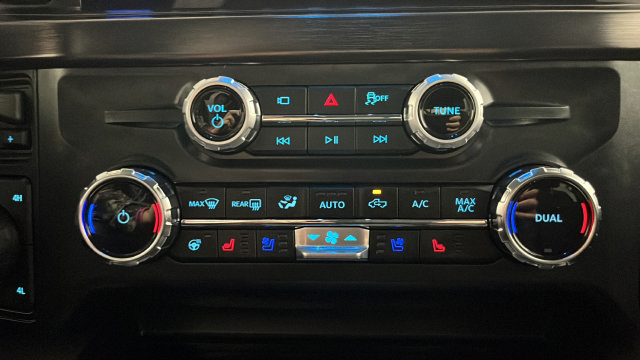 Used 2026 Ford F250 Lariat AWD/4WD image 17