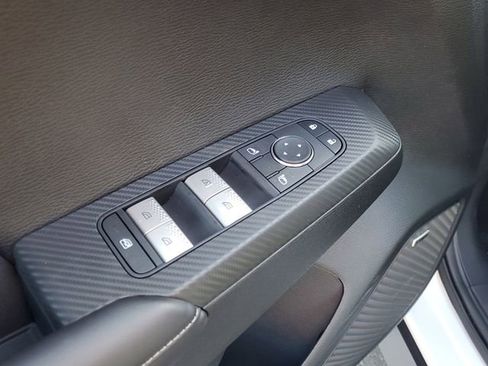 New 2026 Mitsubishi Outlander ES image 16