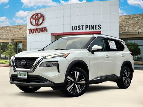 Used 2022 Nissan Rogue SL w/ SL Premium Package image 1