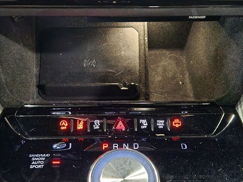 Used 2022 Jeep Wagoneer Series II w/ Premium Group I image 40