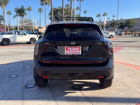 New 2026 Nissan Kicks SR w/ Illumination Package image 6