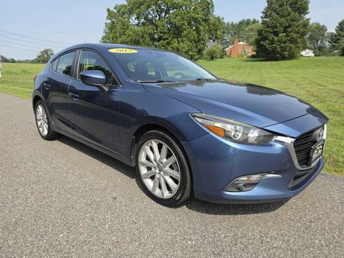 Used 2017 MAZDA MAZDA3 Grand Touring FWD image 4