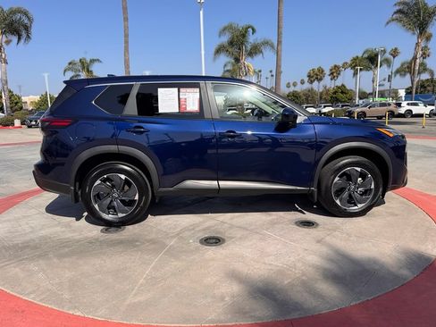 Certified 2026 Nissan Rogue SV AWD/4WD image 10