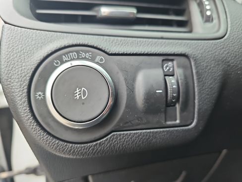 Used 2020 Buick Envision Essence image 26