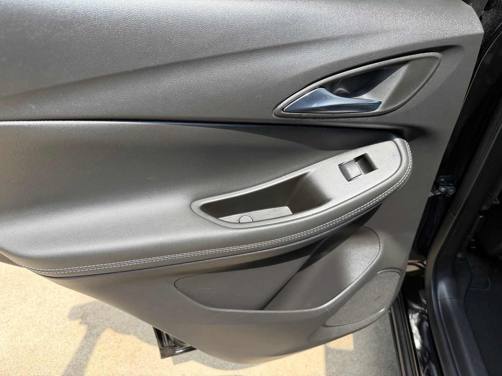 Used 2023 Buick Encore GX Select FWD image 23