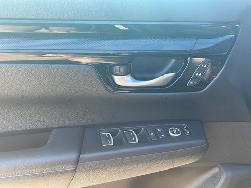 Used 2023 Honda CR-V EX-L image 19