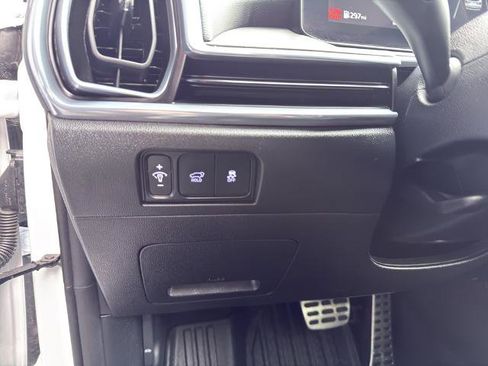 Used 2025 Kia Sorento SX AWD/4WD image 18