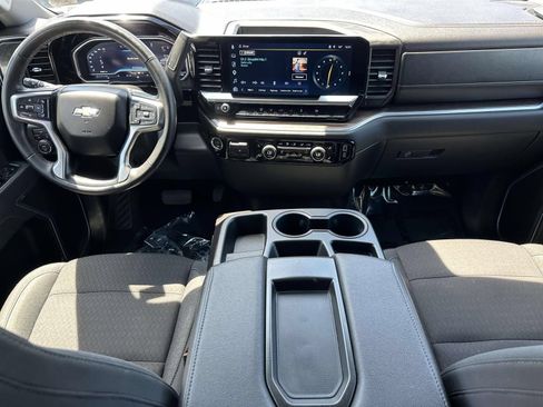 Certified 2025 Chevrolet Silverado 2500 LT w/ Convenience Package AWD/4WD image 9