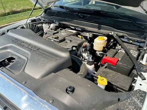 New 2024 RAM 3500 Tradesman w/ Chrome Appearance Group image 22