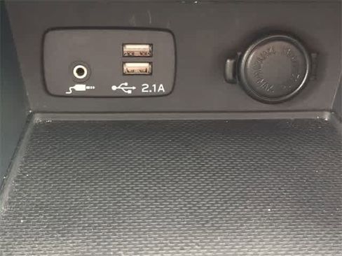 Used 2023 Subaru Crosstrek 2.0i Premium image 31