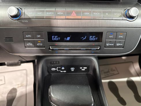 Used 2024 Hyundai Kona SEL FWD image 27