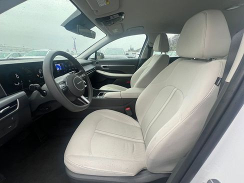 Used 2025 Hyundai Sonata SEL FWD image 27
