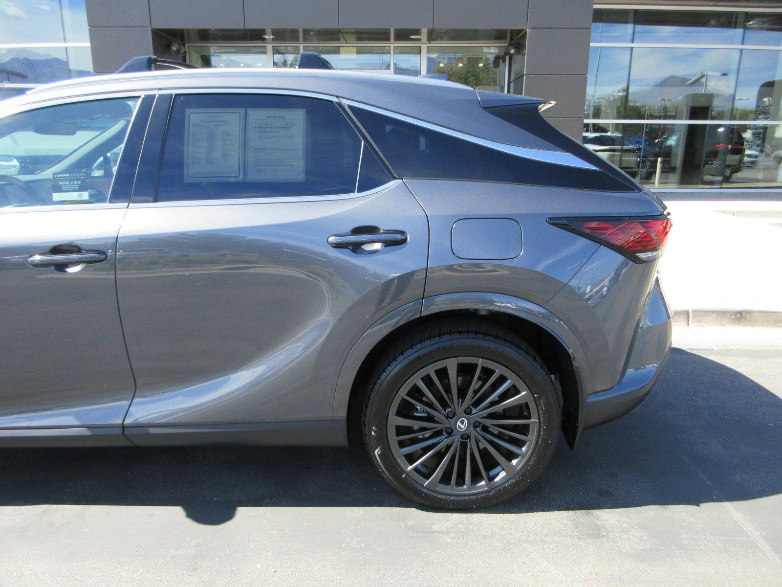 Used 2026 Lexus RX 350h w/ Convenience Package AWD/4WD image 4