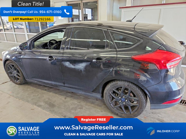 Used 2016 Ford Focus SE w/ Equipment Group 201A FWD image 3