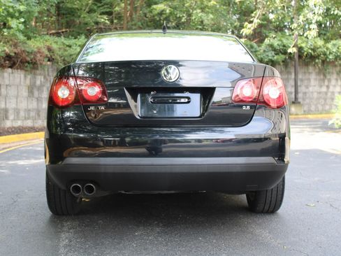Used 2009 Volkswagen Jetta S FWD image 5