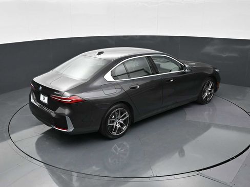 New 2026 BMW 530i w/ Convenience Package RWD image 21