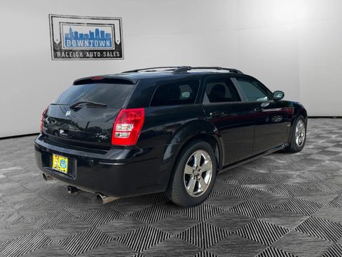 Used 2007 Dodge Magnum R/T w/ Convenience Group II RWD image 6
