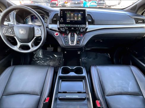 Used 2023 Honda Odyssey Sport image 16
