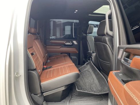 Used 2024 GMC Sierra 3500 Denali Ultimate image 14