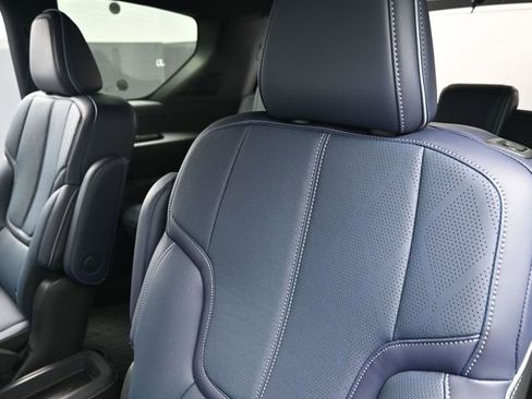 New 2026 INFINITI QX80 4WD image 27
