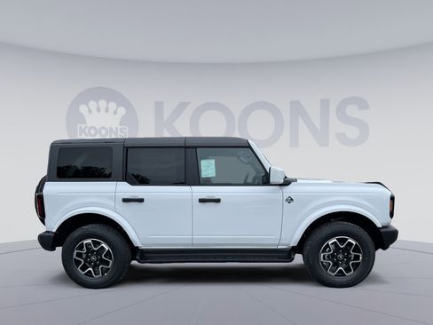 New 2026 Ford Bronco Outer Banks AWD/4WD image 8