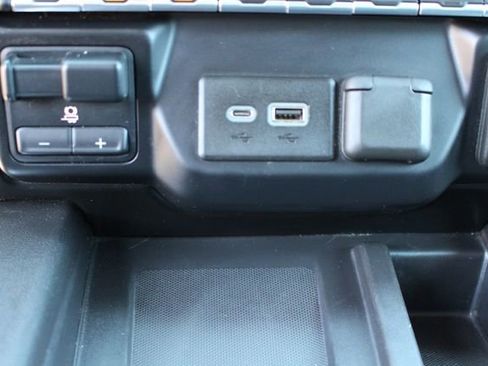 Used 2019 GMC Sierra 1500 AT4 w/ AT4 Premium Package image 21