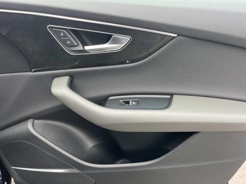 Used 2019 Audi Q8 Prestige AWD/4WD image 28