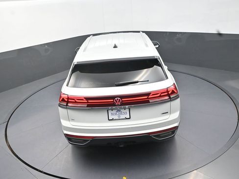 Used 2024 Volkswagen Atlas Cross Sport SE AWD/4WD image 20