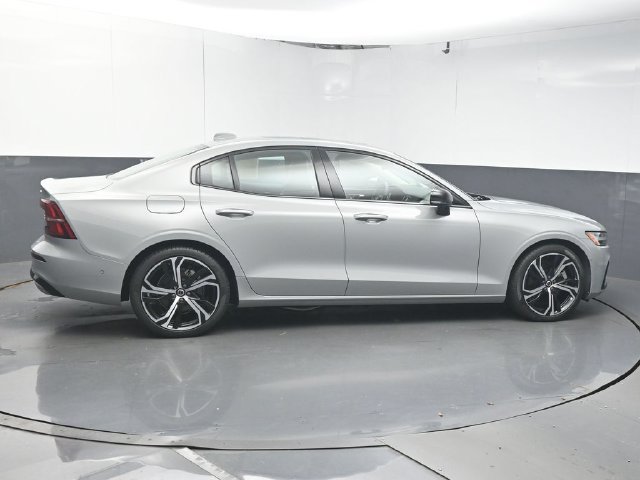 Used 2024 Volvo S60 B5 Plus w/ Protection Package Premier FWD image 8