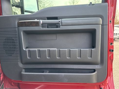 Used 2016 Ford F250 Platinum image 11