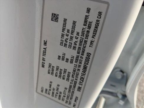 Used 2021 Tesla Model 3 Standard Range Plus image 23