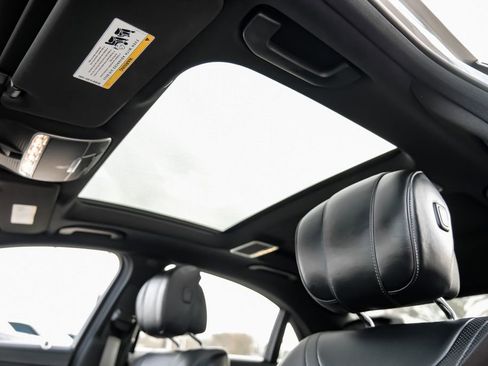 Used 2019 Mercedes-Benz S 560 4MATIC Sedan image 23