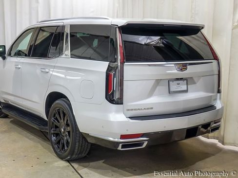 Certified 2023 Cadillac Escalade Premium Luxury Platinum AWD/4WD image 4