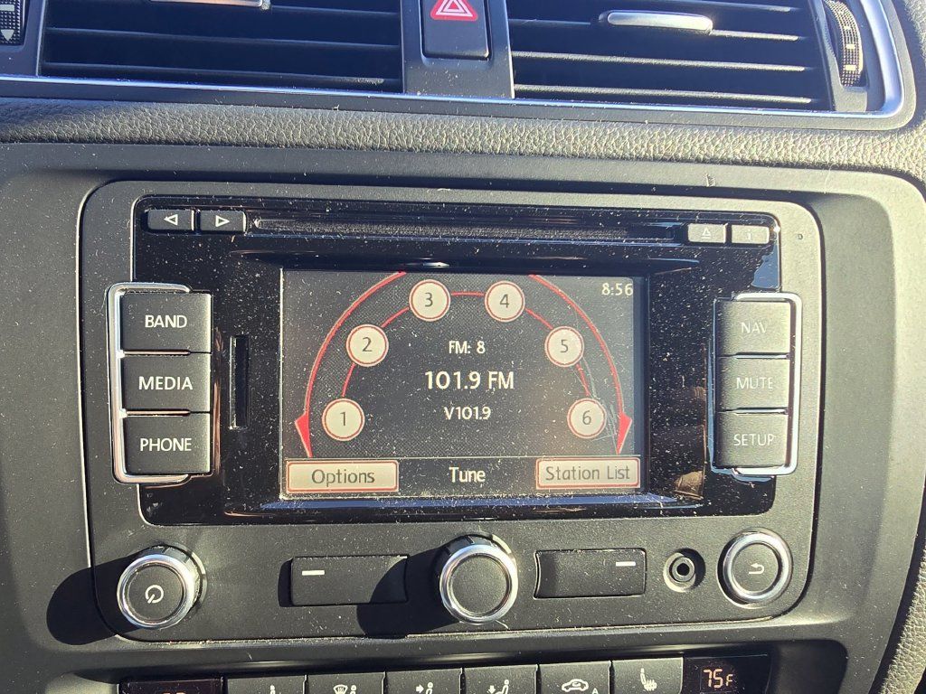 Used 2014 Volkswagen Jetta GLI Autobahn FWD image 27