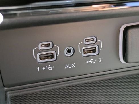 New 2025 Jeep Grand Cherokee Altitude RWD image 14