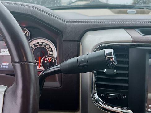 Used 2018 RAM 2500 Laramie image 28